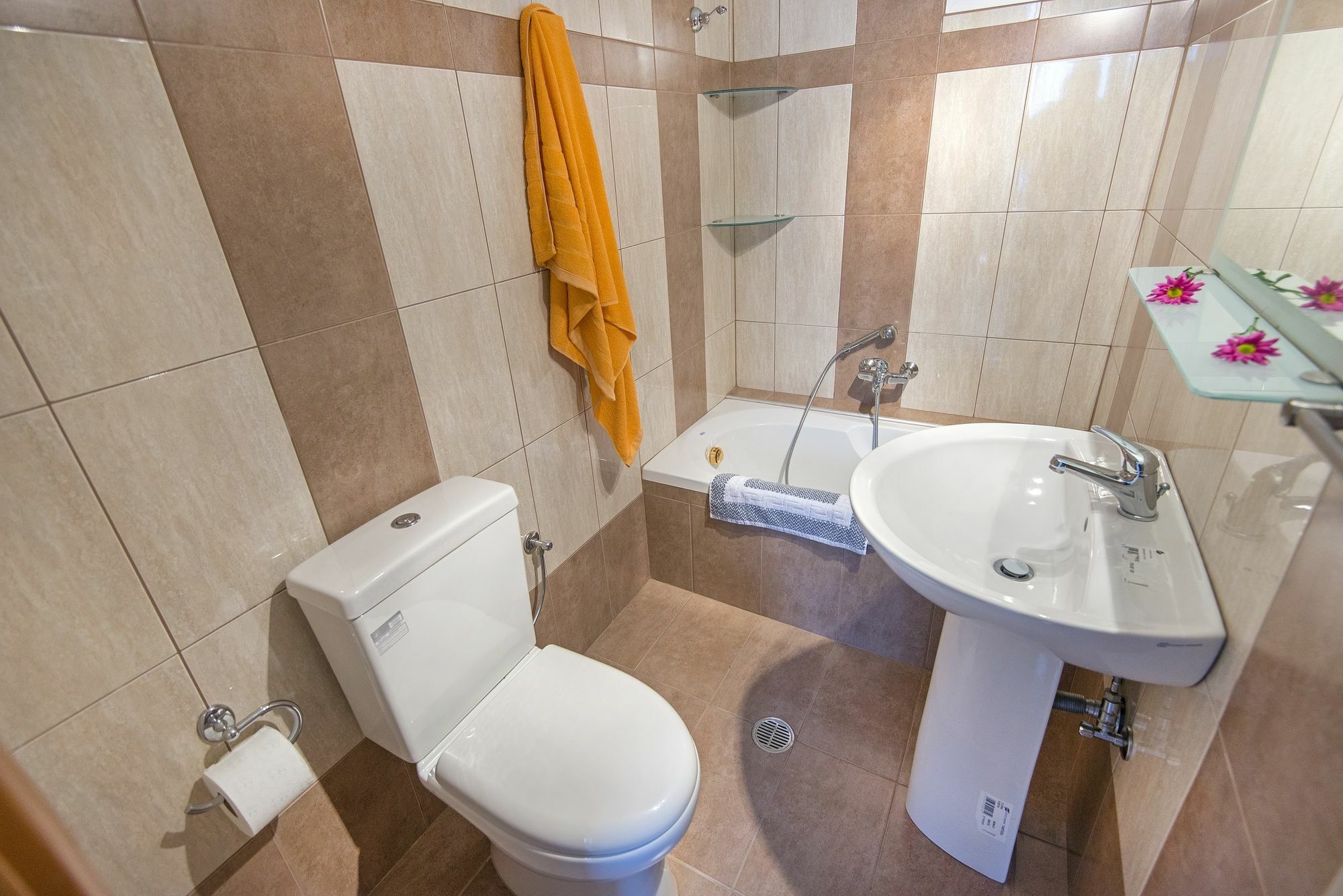 Apartment Blue Pearl Gennadi Lachania
